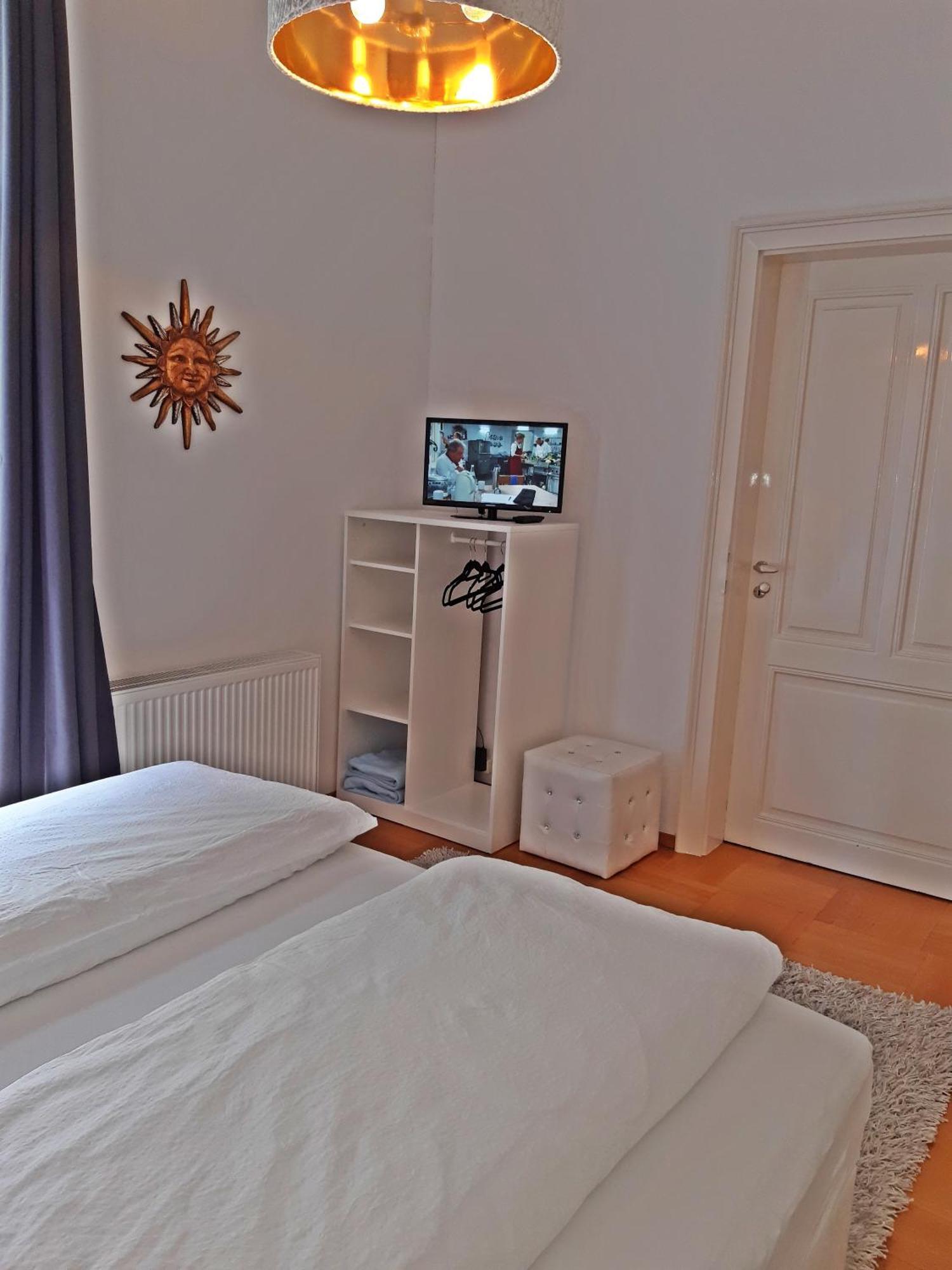 Kristall Doppelzimmer Direkt Im Zentrum, Balkon Bad Ischl Bagian luar foto