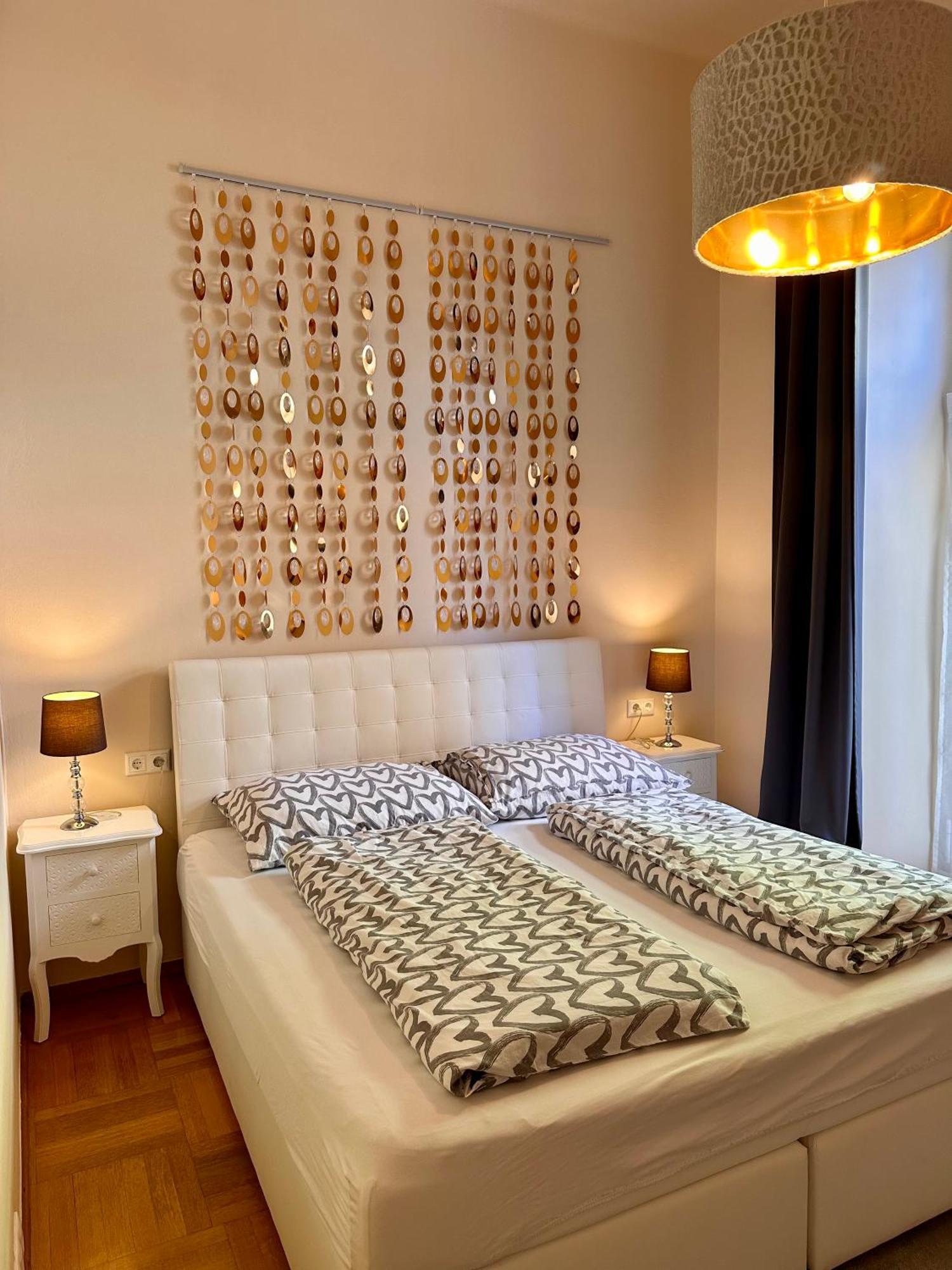 Kristall Doppelzimmer Direkt Im Zentrum, Balkon Bad Ischl Bagian luar foto
